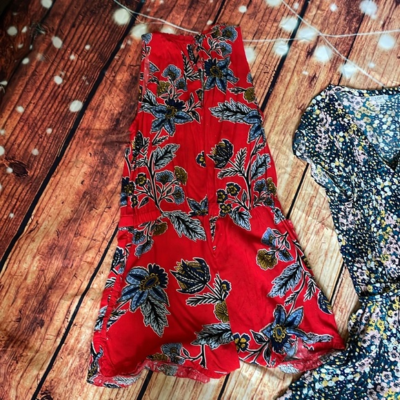 2 loft rompers (M) - Picture 4 of 6